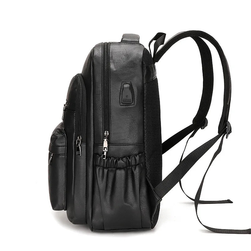 Mochila de Couro Masculina Romenzi RZ072 com resistência à água, porta USB, alças ergonômicas e compartimentos para notebook e tablet