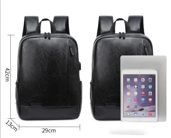 Mochila Executiva em Couro Romenzi Munich RZ075 com design clean, couro de alta qualidade e compartimentos ideais para notebooks e itens pessoais.