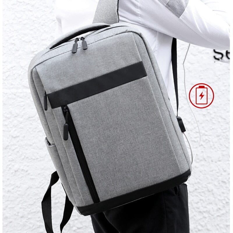 Mochila Executiva Smart Romenzi RZ952 em detalhe, modelo impermeável com USB, cadeado TSA e compartimento acolchoado para notebook 15'.