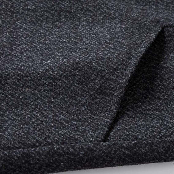 Sobretudo Masculino Elegante Romenzi Brigite RZ099, em casimira nobre, corte britânico e textura brilhante, perfeito para ocasiões formais.