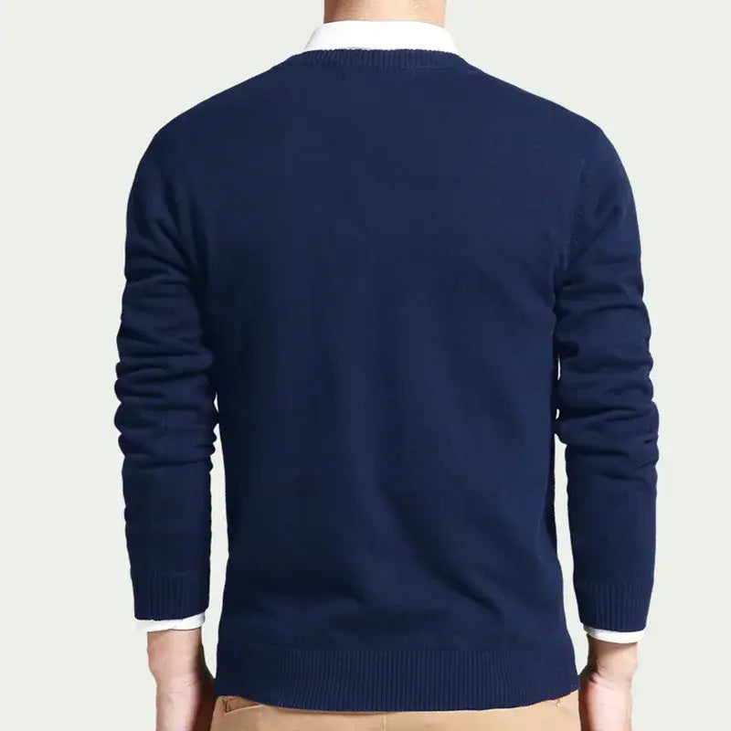 Suéter Masculino Casual Romenzi RZ046 em malha macia, casual e moderna para um look sofisticado e versátil
