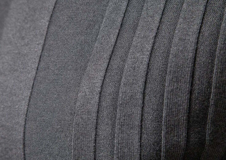 Suéter Masculino Dilam Romenzi RZ050, confeccionado com lã e algodão pima, ideal para looks elegantes e confortáveis no outono e inverno.
