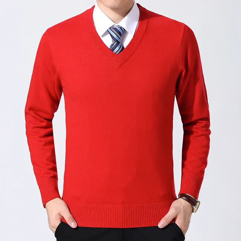 Suéter Masculino Executivo Romenzi RZ759 em detalhe, peça sofisticada com caimento moderno, ideal para ocasiões formais, sociais e uso diário.