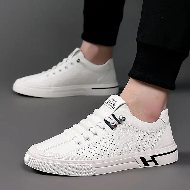 Tênis Masculino Casual Italy Romenzi RZ337, couro premium, solado resistente e design elegante para máximo conforto e desempenho.