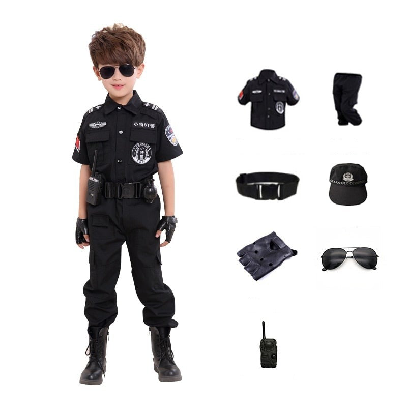 Fantasia Infantil Policial com camiseta, calça, boné, luvas, óculos, cinto e walkie talkie de brinquedo, ideal para festas e brincadeiras temáticas.