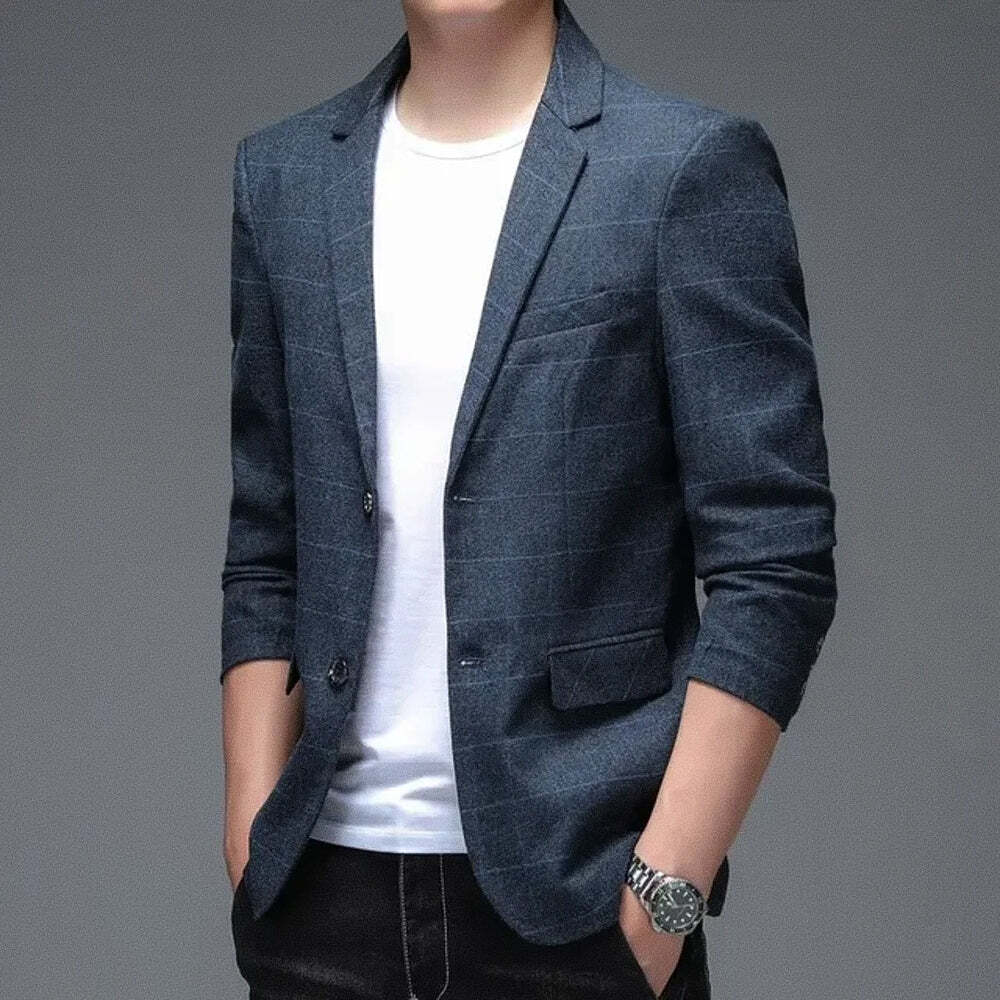 Blazer Masculino Esporte Fino Romenzi RZ056, em algodão e poliéster, com botões nas mangas e fechamento duplo. Azul marinho para ocasiões formais e informais