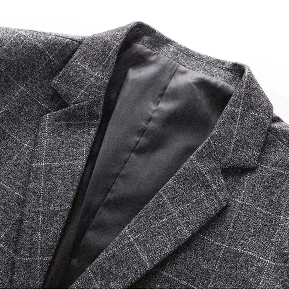 Blazer Masculino Esporte Fino Romenzi RZ056, em algodão e poliéster, com botões nas mangas e fechamento duplo. Azul marinho para ocasiões formais e informais