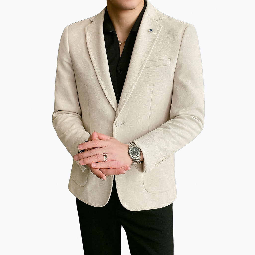 Blazer Masculino Romenzi Gentleman RZ920 em detalhe, blazer sofisticado em materiais de alta qualidade que oferece caimento impecável e estilo elegante.