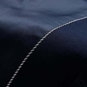 Blazer Masculino Slim Romenzi RZ052, confeccionado com materiais de excelência e design elegante, perfeito para eventos formais e ocasiões especiais.
