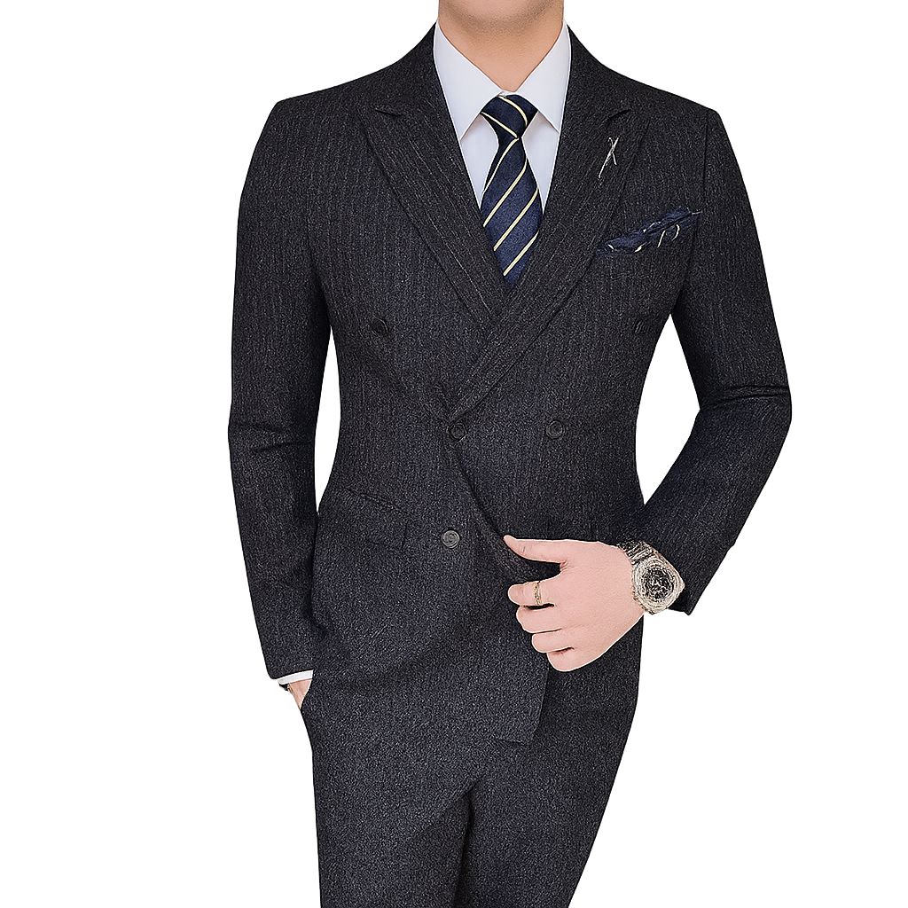 Blazer Masculino Transpassado Romenzi RZ930 em detalhe, peça sofisticada em materiais premium com design elegante para looks formais e sociais.