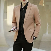 Blazer Masculino Vergast Romenzi RZ059 em caxemira, elegante e sofisticado, ideal para momentos formais.