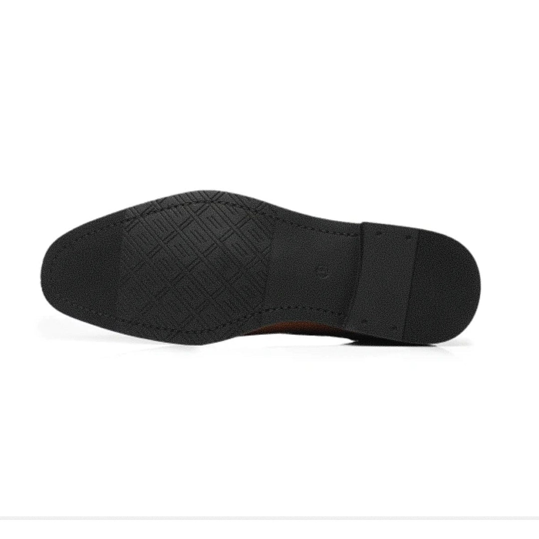 Bota Chelsea Masculina Romenzi Coventry RZ546 em destaque, modelo versátil em couro de alta qualidade que combina elegância, resistência e conforto.