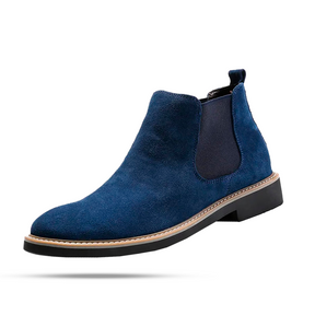 Bota Chelsea Masculina Romenzi Viena RZ550 em detalhe, modelo clássico em couro de alta qualidade que oferece sofisticação, durabilidade e conforto.