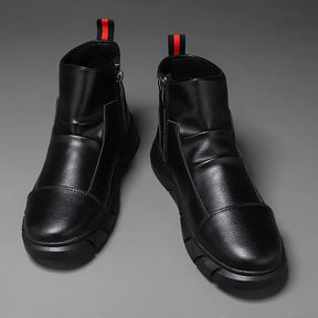 Bota Chelsea Masculina de Couro Romenzi RZ296 em couro premium, com solado antiderrapante e design moderno. Conforto e praticidade.