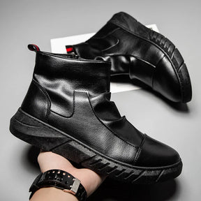 Bota Chelsea Masculina de Couro Romenzi RZ296 em couro premium, com solado antiderrapante e design moderno. Conforto e praticidade.