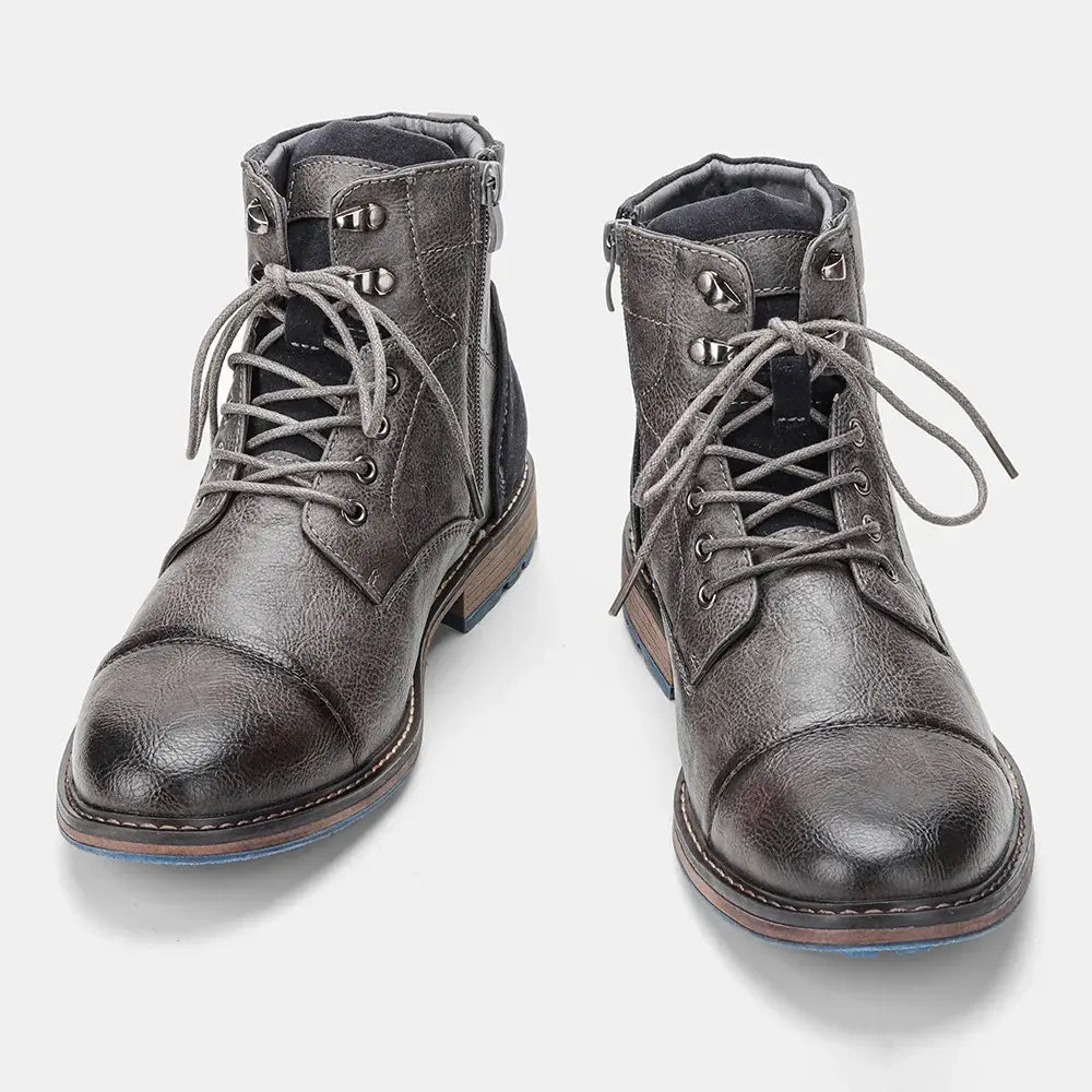 Bota Masculina de Couro Romenzi RZ284 com couro premium, solado emborrachado e design moderno. Perfeita para ambientes urbanos e aventuras.