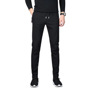 Calça Casual Masculina Romenzi Elastic RZ258 com design moderno, ajuste confortável e bolsos práticos. Elegância e versatilidade para diversas ocasiões.