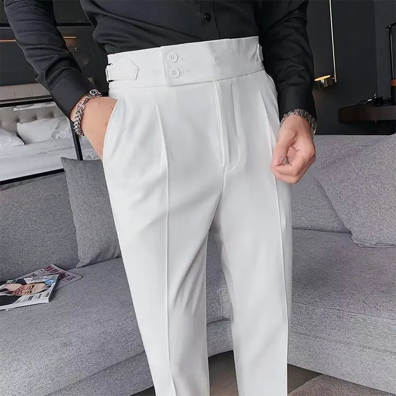 Calça de Alfaiataria Masculina Romenzi RZ256 com design clássico e tecido premium. Conforto e estilo refinado para eventos e ambientes profissionais.