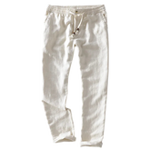 Calça de Linho Masculina Romenzi RZ562 em detalhe, calça sofisticada em linho leve e respirável que oferece frescor, conforto e estilo contemporâneo.