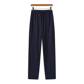 Calça de Linho Masculina Romenzi RZ564 em detalhe, calça sofisticada em linho premium que oferece leveza, conforto e caimento impecável para o homem moderno.