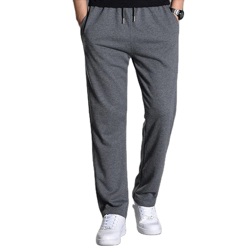 Calça de Moletom Masculina Romenzi RZ003 com design elegante e conforto superior, perfeita para visuais casuais e sofisticados.