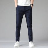 Calça Social Masculina Slim Romenzi RZ007 – sofisticação, conforto e versatilidade em modelagem slim fit com tecido premium.