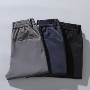 Calça Social Masculina Slim Romenzi RZ007 – sofisticação, conforto e versatilidade em modelagem slim fit com tecido premium.