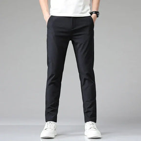 Calça Social Masculina Slim Romenzi RZ007 – sofisticação, conforto e versatilidade em modelagem slim fit com tecido premium.