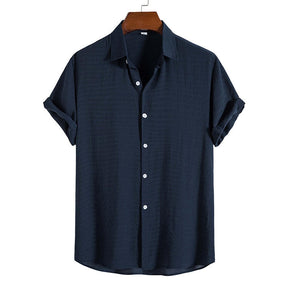 Camisa de Linho Masculina Romenzi RZ798 em detalhe, peça leve e sofisticada em linho premium que garante respirabilidade, conforto e elegância atemporal.
