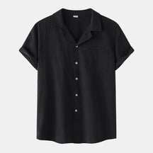 Camisa de Linho Masculina Romenzi RZ803 em detalhe, peça leve em linho respirável com mangas curtas que garante conforto e estilo casual sofisticado.