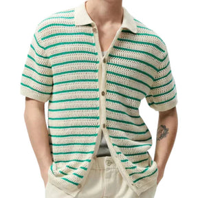 Camisa Manga Curta em Malha Romenzi RZ601 em detalhe, peça leve em malha premium, moderna e sofisticada, ideal para looks casuais e elegantes.