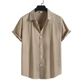 Camisa Manga Curta Lisa Romenzi RZ537 feita em tecido leve e respirável, com design minimalista e caimento ajustado que garante estilo e conforto.