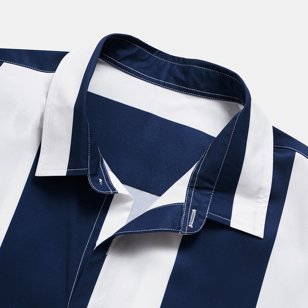 Camisa Manga Curta Romenzi Ocean RZ590 feita em tecido leve, com caimento sofisticado que garante frescor, elegância e versatilidade em ocasiões casuais.