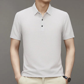 Camisa Polo Masculina Premium Romenzi RZ015 com design clássico, tecido respirável e toque suave, ideal para looks casuais e elegantes.