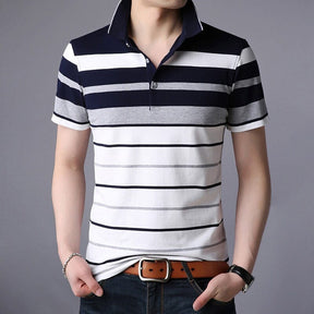 Camisa Polo Masculina Romenzi Brandon RZ611 em detalhe, polo sofisticada em algodão e poliéster que oferece conforto, respirabilidade e caimento impecável.