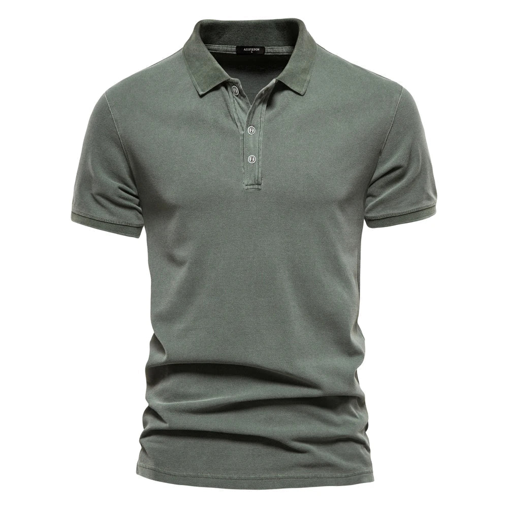 Camisa Polo Masculina Romenzi Executiva RZ606 em detalhe, polo sofisticada em materiais de alta qualidade que oferece conforto, elegância e durabilidade.