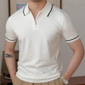 Camisa Polo Masculina Romenzi Lugo RZ620 em detalhe, polo exclusiva em materiais de alta qualidade que oferece conforto, durabilidade e estilo sofisticado.