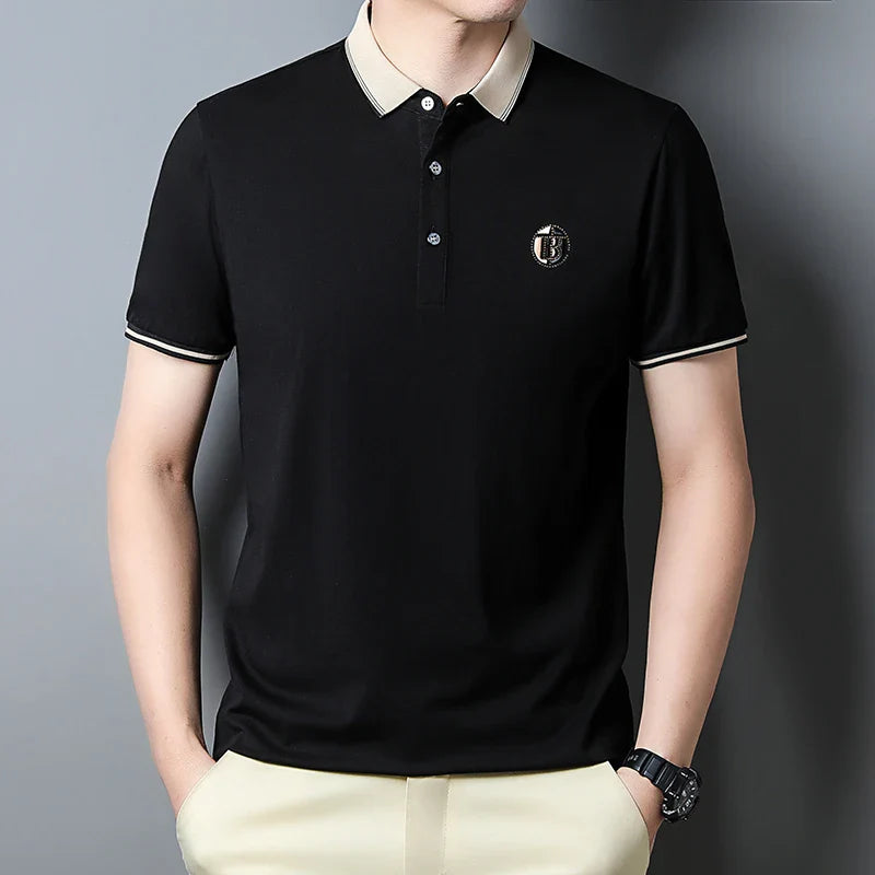 Camisa Polo Masculina Romenzi Paris RZ082, feita em algodão e poliéster, com design clássico e sofisticado para diversas ocasiões.