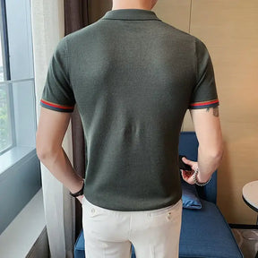Camisa Polo Masculina Romenzi Puzzle RZ076 com tecido premium, costuras reforçadas e design moderno para conforto e estilo em todas as ocasiões.