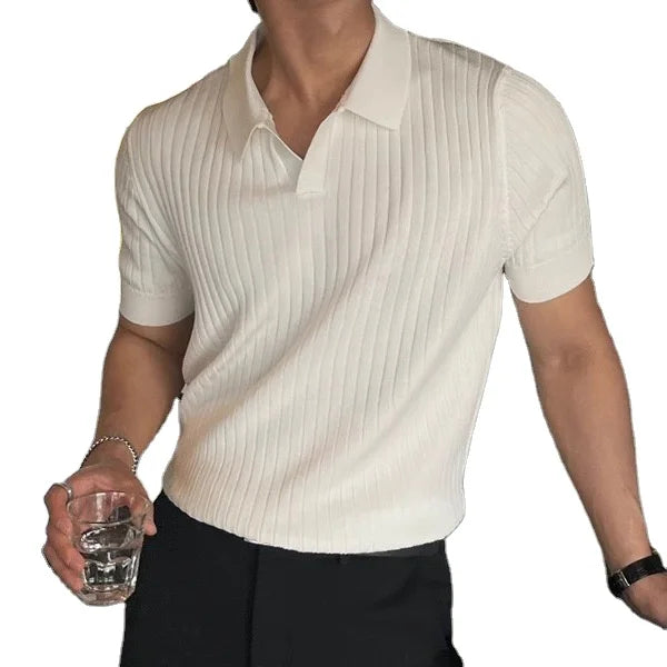 Camisa Polo Masculina Romenzi RZ019 com design clássico, colarinho e detalhes elegantes para um visual sofisticado.