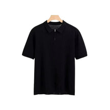 Camisa Polo Masculina Romenzi Santorini RZ630 em detalhe, polo sofisticada em materiais de alta qualidade que oferece conforto, estilo e caimento perfeito.