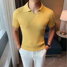 Camisa Polo Vintage Slim Romenzi RZ012 com manga curta, botões e poliéster, ideal para criar looks casuais e confortáveis.