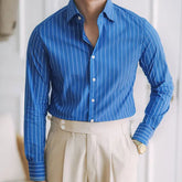 Camisa Social Listrada de Algodão Masculina Romenzi RZ084, slim fit, elegante e confortável, perfeita para o ambiente profissional e social.