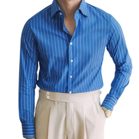 Camisa Social Listrada de Algodão Masculina Romenzi RZ084, slim fit, elegante e confortável, perfeita para o ambiente profissional e social.