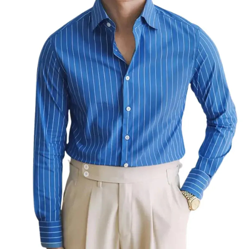 Camisa Social Listrada de Algodão Masculina Romenzi RZ084, slim fit, elegante e confortável, perfeita para o ambiente profissional e social.