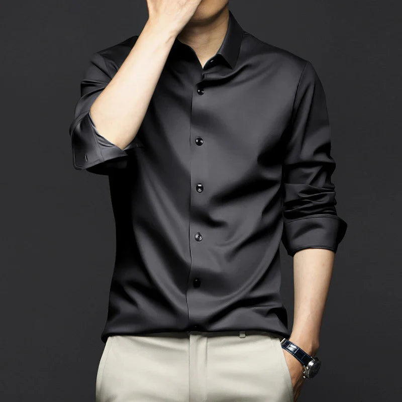 Camisa Social Masculina Spectre Romenzi RZ014 com tecido confortável e design elegante para combinar com diversas ocasiões.