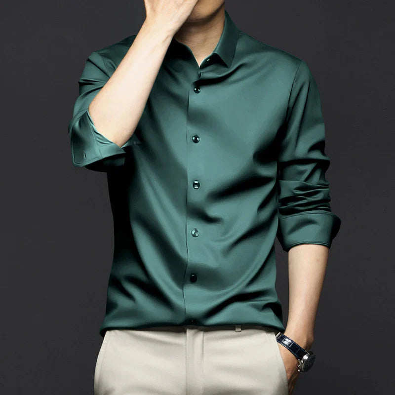 Camisa Social Masculina Spectre Romenzi RZ014 com tecido confortável e design elegante para combinar com diversas ocasiões.