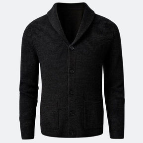 Cardigan Masculino Gola em V Romenzi RZ644 em detalhe, peça elegante confeccionada em lã merino, acrílico e nylon, ideal para looks casuais ou formais.