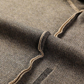 Cardigan Masculino Palermo Romenzi RZ649 em detalhe, peça sofisticada em lã, microfibra e caxemira premium, ideal para looks casuais ou formais elegantes.