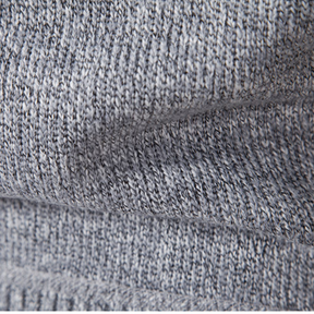 Cardigan Masculino Social Romenzi RZ651 em detalhe, peça premium em poliéster com gola alta, versátil e sofisticada para ocasiões profissionais ou casuais.